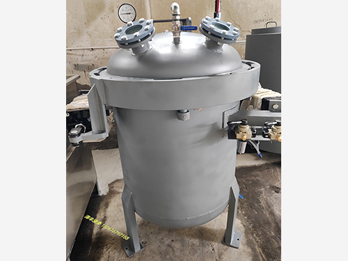 真空浸滲罐的特點、規(guī)格、配置、材質(zhì)及各項性能參數(shù)